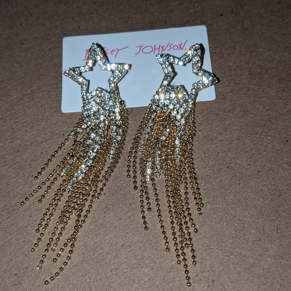 Betsey Johnson Earrings - Picture 2 of 5